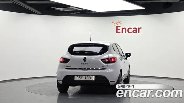 2018 Renault Clio ZEN Sold VIN VF15RBJ0DJR489326 – photo 20 2018 Renault Clio ZEN Sold VIN VF15RBJ0DJR489326 – photo 20