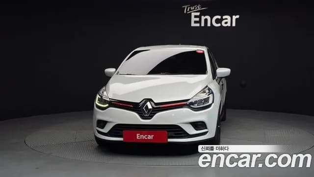 2018 Renault Clio Intens Sold VIN VF15RBJ0DJR504636 – dashboard 2018 Renault Clio Intens Sold VIN VF15RBJ0DJR504636 – dashboard