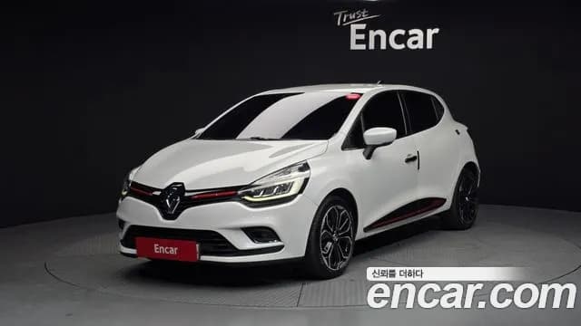 2018 Renault Clio Intens Sold VIN VF15RBJ0DJR504636 – undercarriage 2018 Renault Clio Intens Sold VIN VF15RBJ0DJR504636 – undercarriage