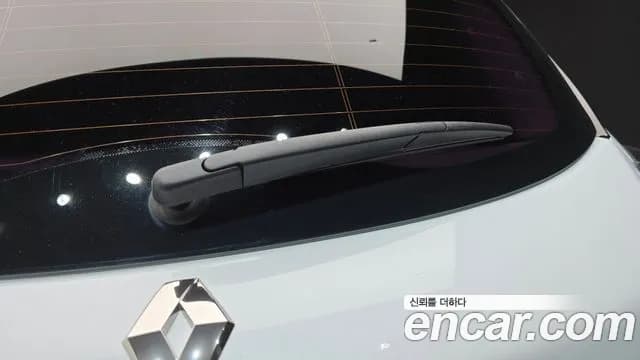 2021 Renault Zoe Intens Eco Sold VIN VF1AG0009MF588126 – exterior detail 2021 Renault Zoe Intens Eco Sold VIN VF1AG0009MF588126 – exterior detail