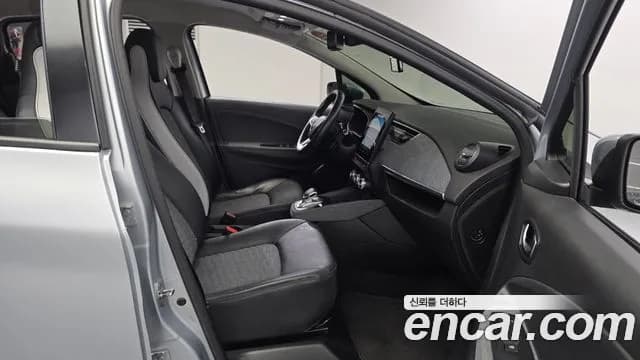 2021 Renault Zoe Intens Eco Sold VIN VF1AG0009MF588305 – exterior detail 2021 Renault Zoe Intens Eco Sold VIN VF1AG0009MF588305 – exterior detail