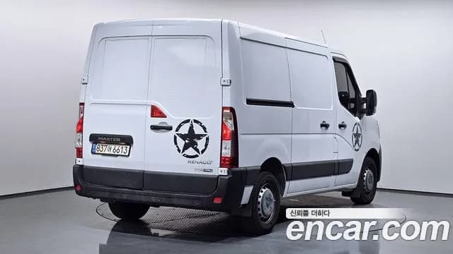 2022 Renault Master 2.3 Van S Sold VIN VF1MA0000NB242781 – interior seats 2022 Renault Master 2.3 Van S Sold VIN VF1MA0000NB242781 – interior seats