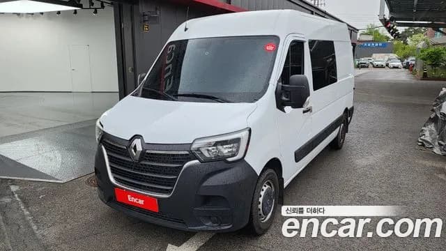2020 Renault Master 2.3 Van L Sold VIN VF1MA0009LB598112 – trunk area 2020 Renault Master 2.3 Van L Sold VIN VF1MA0009LB598112 – trunk area