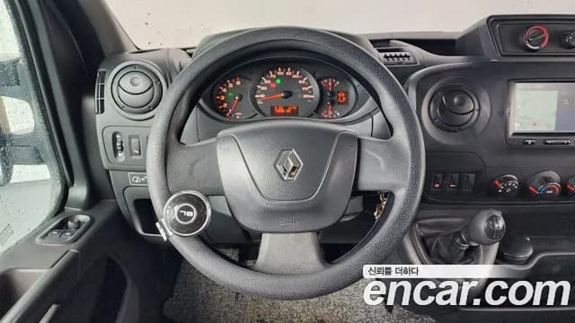 2019 Renault Master 2.3 13-Seater Sold VIN VF1ME0003KB031770 – exterior detail 2019 Renault Master 2.3 13-Seater Sold VIN VF1ME0003KB031770 – exterior detail