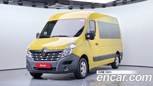 2019 Renault Master 2.3 13-Seater Sold VIN VF1ME000XKB043805 – engine bay 2019 Renault Master 2.3 13-Seater Sold VIN VF1ME000XKB043805 – engine bay