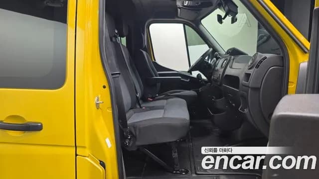 2019 Renault Master 2.3 13-Seater Sold VIN VF1ME000XKB043805 – photo 13 2019 Renault Master 2.3 13-Seater Sold VIN VF1ME000XKB043805 – photo 13