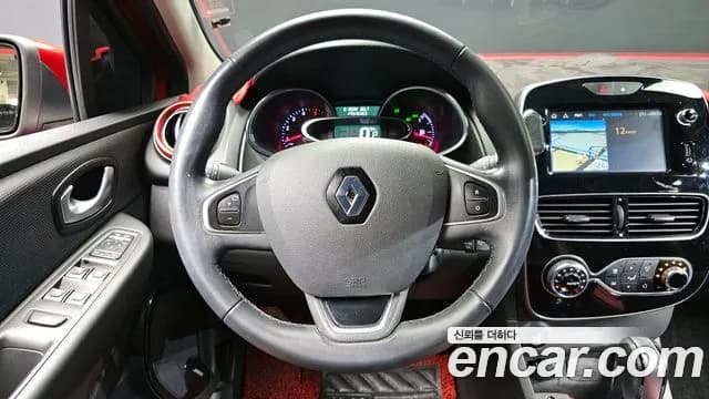 2019 Renault Clio Intens Panoramic Sold VIN VF1R98000KR736316 – photo 20 2019 Renault Clio Intens Panoramic Sold VIN VF1R98000KR736316 – photo 20