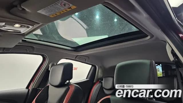 2019 Renault Clio Intens Panoramic Sold VIN VF1R98000KR736347 – rear exterior 2019 Renault Clio Intens Panoramic Sold VIN VF1R98000KR736347 – rear exterior