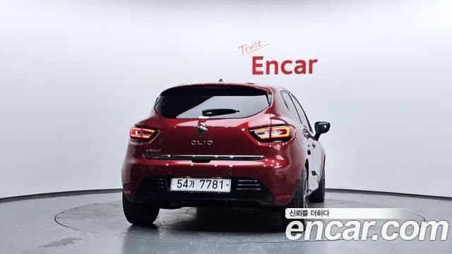 2019 Renault Clio Intens Panoramic Sold VIN VF1R98000KR736347 – photo 14 2019 Renault Clio Intens Panoramic Sold VIN VF1R98000KR736347 – photo 14