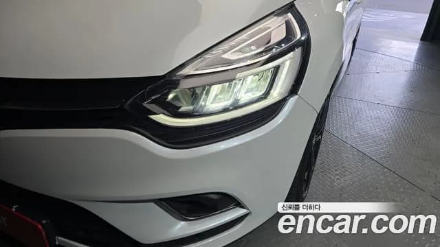 2019 Renault Clio Intens Panoramic Sold VIN VF1R98005KR775855 – photo 21 2019 Renault Clio Intens Panoramic Sold VIN VF1R98005KR775855 – photo 21