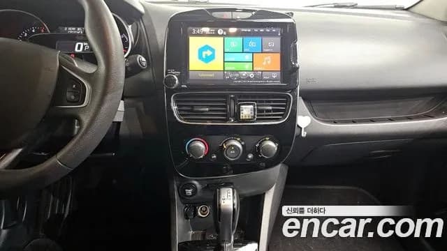 2019 Renault Clio ZEN Sold VIN VF1R98005KR904760 – engine bay 2019 Renault Clio ZEN Sold VIN VF1R98005KR904760 – engine bay