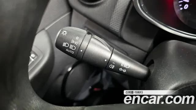 2019 Renault Clio ZEN Sold VIN VF1R98005KR904760 – undercarriage 2019 Renault Clio ZEN Sold VIN VF1R98005KR904760 – undercarriage