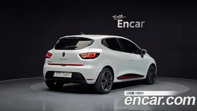 2019 Renault Clio Intens Panoramic Sold VIN VF1R98006KR736496 – photo 12 2019 Renault Clio Intens Panoramic Sold VIN VF1R98006KR736496 – photo 12