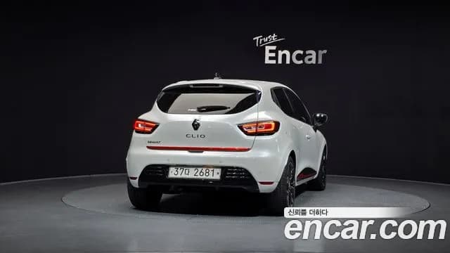 2019 Renault Clio Intens Panoramic Sold VIN VF1R98006KR736496 – photo 13 2019 Renault Clio Intens Panoramic Sold VIN VF1R98006KR736496 – photo 13