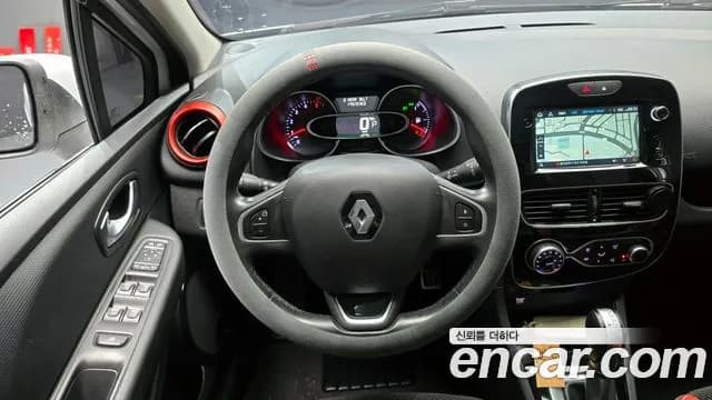 2019 Renault Clio Intens Panoramic Sold VIN VF1R98006KR736496 – photo 17 2019 Renault Clio Intens Panoramic Sold VIN VF1R98006KR736496 – photo 17