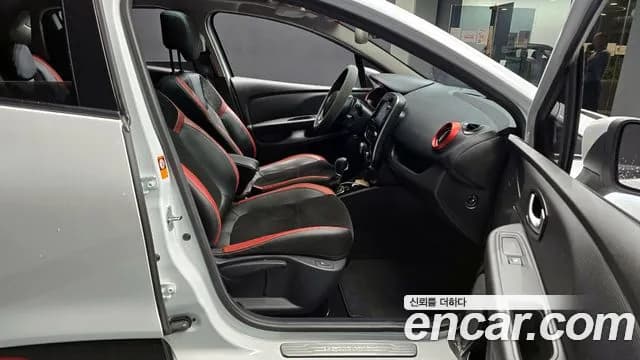 2019 Renault Clio Intens Panoramic Sold VIN VF1R98006KR736496 – photo 20 2019 Renault Clio Intens Panoramic Sold VIN VF1R98006KR736496 – photo 20
