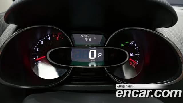 2019 Renault Clio Intens Panoramic Sold VIN VF1R98006KR736496 – photo 21 2019 Renault Clio Intens Panoramic Sold VIN VF1R98006KR736496 – photo 21