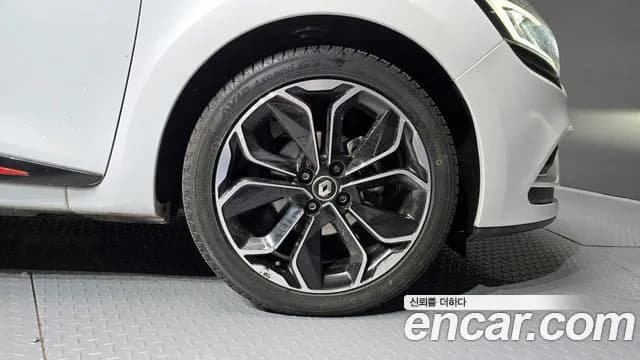 2019 Renault Clio Intens Panoramic Sold VIN VF1R98006KR736496 – photo 23 2019 Renault Clio Intens Panoramic Sold VIN VF1R98006KR736496 – photo 23