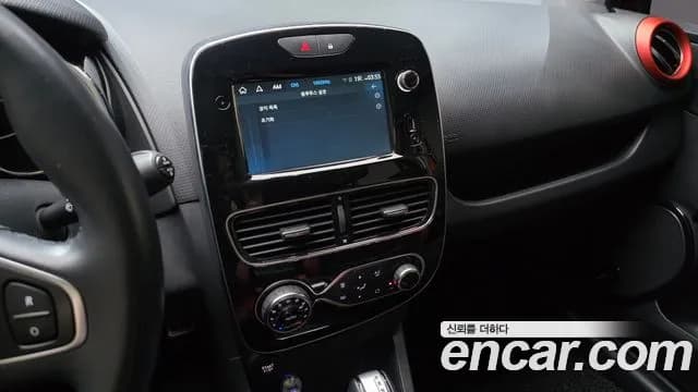 2019 Renault Clio Intens Panoramic Sold VIN VF1R9800XKR951315 – dashboard 2019 Renault Clio Intens Panoramic Sold VIN VF1R9800XKR951315 – dashboard