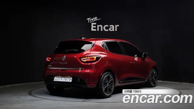 2019 Renault Clio Intens Panoramic Sold VIN VF1R9800XKR951315 – undercarriage 2019 Renault Clio Intens Panoramic Sold VIN VF1R9800XKR951315 – undercarriage