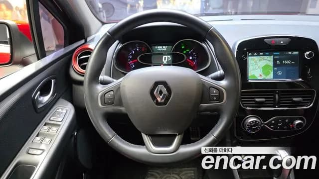 2019 Renault Clio Intens Panoramic Sold VIN VF1R9800XKR951315 – photo 11 2019 Renault Clio Intens Panoramic Sold VIN VF1R9800XKR951315 – photo 11