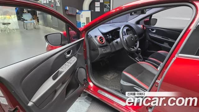 2019 Renault Clio Intens Panoramic Sold VIN VF1R9800XKR951315 – photo 13 2019 Renault Clio Intens Panoramic Sold VIN VF1R9800XKR951315 – photo 13