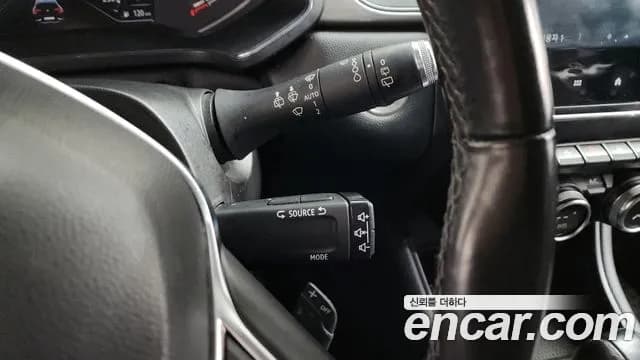 2020 Renault Captur 1.3 TCe Intens Sold VIN VF1RJB005LW664715 – trunk area 2020 Renault Captur 1.3 TCe Intens Sold VIN VF1RJB005LW664715 – trunk area