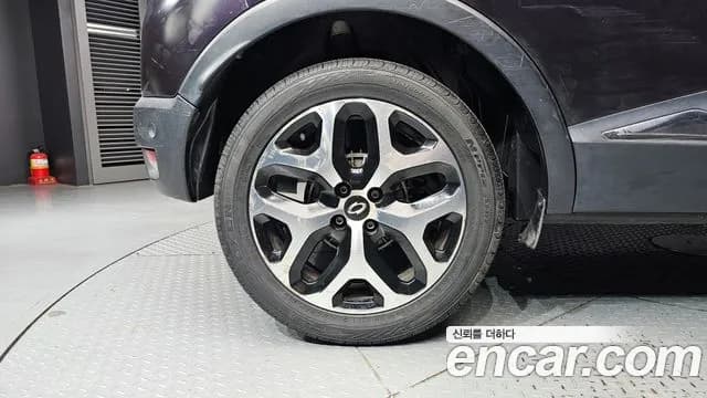 2019 Renault New QM3 RE Sold VIN VF1S87003KW719185 – exterior detail 2019 Renault New QM3 RE Sold VIN VF1S87003KW719185 – exterior detail