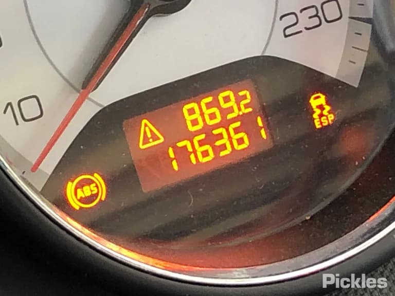 2008 Peugeot 308 Used VIN VF34HRHRJ55221495 – dashboard 2008 Peugeot 308 Used VIN VF34HRHRJ55221495 – dashboard