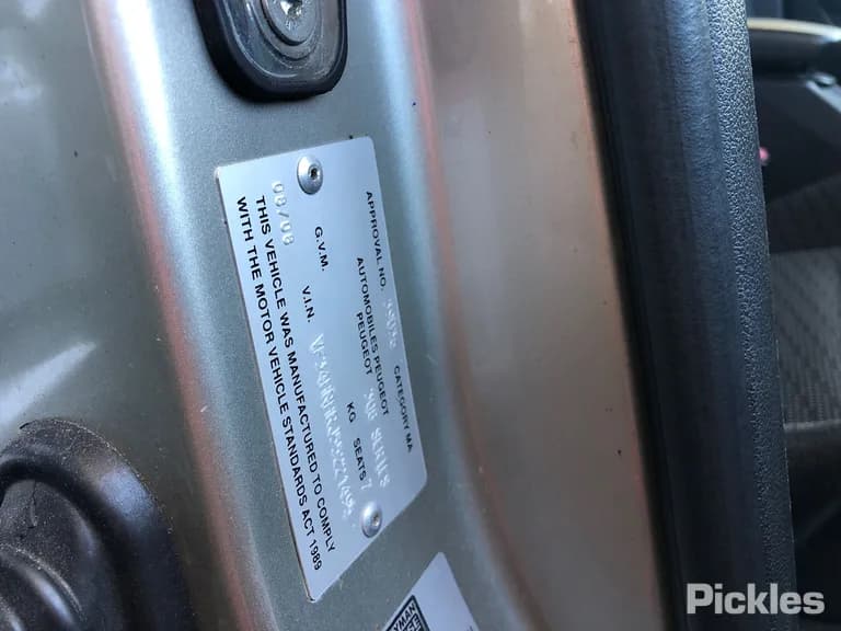 2008 Peugeot 308 Used VIN VF34HRHRJ55221495 – interior seats 2008 Peugeot 308 Used VIN VF34HRHRJ55221495 – interior seats