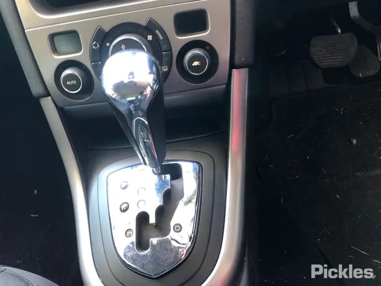 2008 Peugeot 308 Used VIN VF34HRHRJ55221495 – photo 11 2008 Peugeot 308 Used VIN VF34HRHRJ55221495 – photo 11