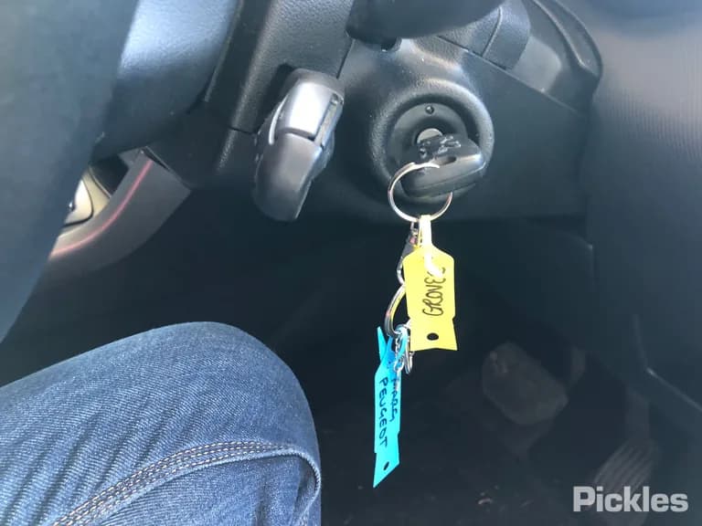 2008 Peugeot 308 Used VIN VF34HRHRJ55221495 – photo 15 2008 Peugeot 308 Used VIN VF34HRHRJ55221495 – photo 15