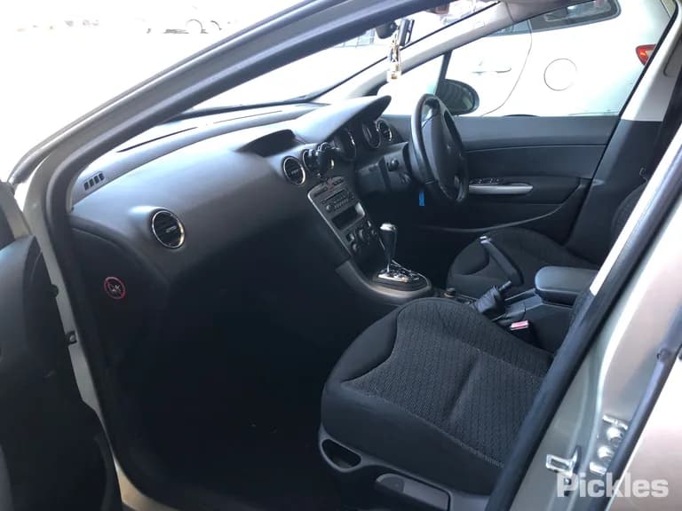 2008 Peugeot 308 Used VIN VF34HRHRJ55221495 – photo 22 2008 Peugeot 308 Used VIN VF34HRHRJ55221495 – photo 22