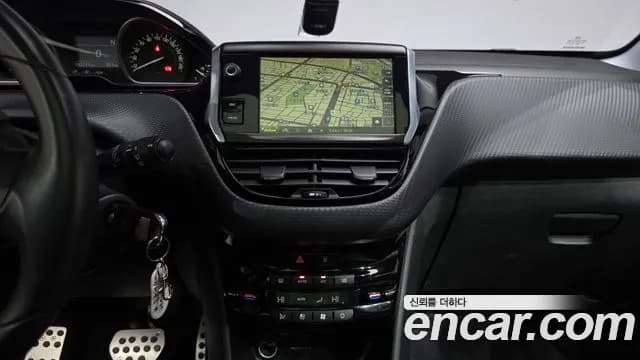 2017 Peugeot 2008 1.6 BlueHDi Feline Sold VIN VF3CUBHYMHY000986 – photo 17 2017 Peugeot 2008 1.6 BlueHDi Feline Sold VIN VF3CUBHYMHY000986 – photo 17