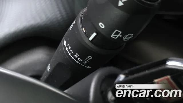 2017 Peugeot 2008 1.6 BlueHDi Feline Sold VIN VF3CUBHYMHY000986 – photo 30 2017 Peugeot 2008 1.6 BlueHDi Feline Sold VIN VF3CUBHYMHY000986 – photo 30
