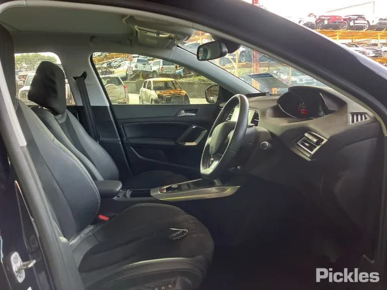 2015 Peugeot 308 - VIN VF3L35GXVES266274 2015 Peugeot 308 VIN VF3L35GXVES266274