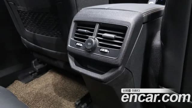 2020 Peugeot 3008 2nd Gen 1.5 BlueHDi GT Line Sold VIN VF3MCYHZRLS019883 – interior seats 2020 Peugeot 3008 2nd Gen 1.5 BlueHDi GT Line Sold VIN VF3MCYHZRLS019883 – interior seats
