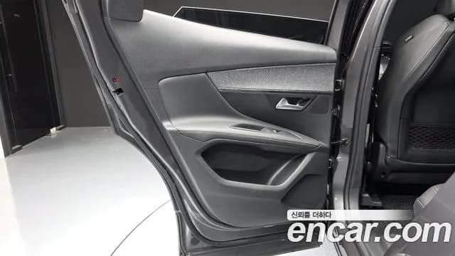 2021 Peugeot 3008 2nd Gen 1.5 BlueHDi GT Line Sold VIN VF3MCYHZRMS004532 – photo 20 2021 Peugeot 3008 2nd Gen 1.5 BlueHDi GT Line Sold VIN VF3MCYHZRMS004532 – photo 20