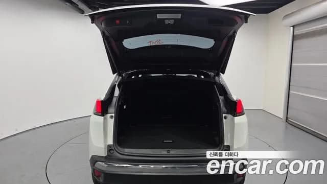 2021 Peugeot 3008 2nd Gen 1.5 BlueHDi GT Line Sold VIN VF3MCYHZRMS004559 – engine bay 2021 Peugeot 3008 2nd Gen 1.5 BlueHDi GT Line Sold VIN VF3MCYHZRMS004559 – engine bay