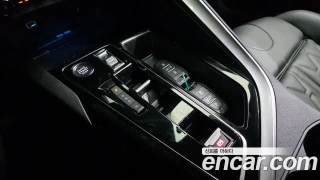 2024 Peugeot 5008 2nd Gen 1.2 Pure Tech Allure Sold VIN VF3MRHNSCRS008680 – interior seats 2024 Peugeot 5008 2nd Gen 1.2 Pure Tech Allure Sold VIN VF3MRHNSCRS008680 – interior seats