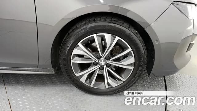 2020 Peugeot 508 2nd Gen 1.5 BlueHDi Allure Sold VIN VR3FBYHZRLY001883 – undercarriage 2020 Peugeot 508 2nd Gen 1.5 BlueHDi Allure Sold VIN VR3FBYHZRLY001883 – undercarriage