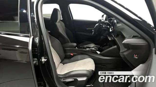 2021 Peugeot e-2008 2nd Gen EV GT Line Sold VIN VR3UKZKXZMJ510589 – front exterior 2021 Peugeot e-2008 2nd Gen EV GT Line Sold VIN VR3UKZKXZMJ510589 – front exterior