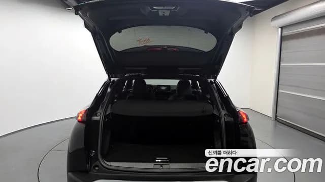 2021 Peugeot e-2008 2nd Gen EV GT Line Sold VIN VR3UKZKXZMJ510589 – rear exterior 2021 Peugeot e-2008 2nd Gen EV GT Line Sold VIN VR3UKZKXZMJ510589 – rear exterior