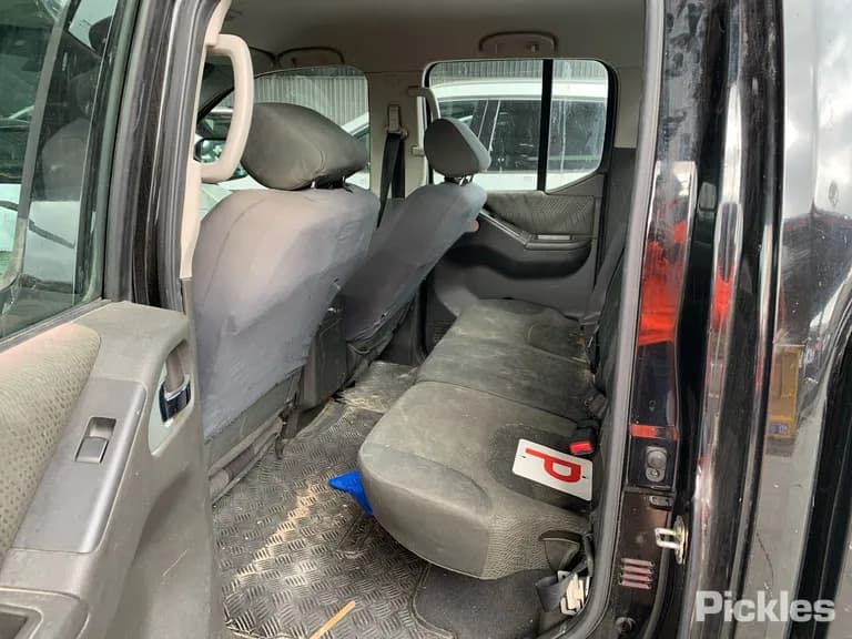 2013 Nissan Navara Used VIN VSKCVAD40A0535802 – exterior detail 2013 Nissan Navara Used VIN VSKCVAD40A0535802 – exterior detail
