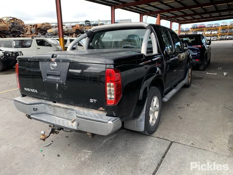 2013 Nissan Navara Used VIN VSKCVAD40A0535802 – undercarriage 2013 Nissan Navara Used VIN VSKCVAD40A0535802 – undercarriage