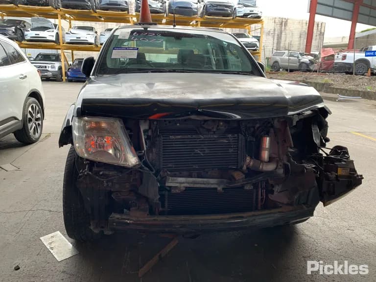 2013 Nissan Navara Used VIN VSKCVAD40A0535802 – trunk area 2013 Nissan Navara Used VIN VSKCVAD40A0535802 – trunk area