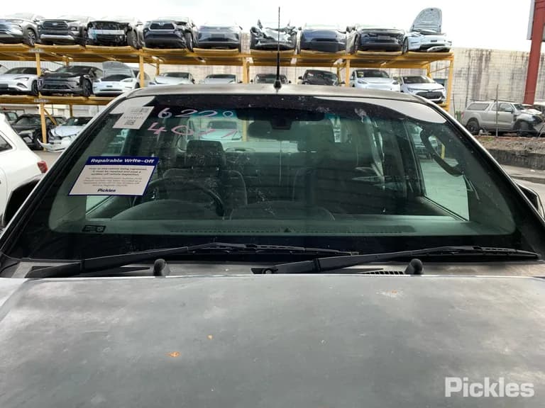 2013 Nissan Navara Used VIN VSKCVAD40A0535802 – photo 12 2013 Nissan Navara Used VIN VSKCVAD40A0535802 – photo 12
