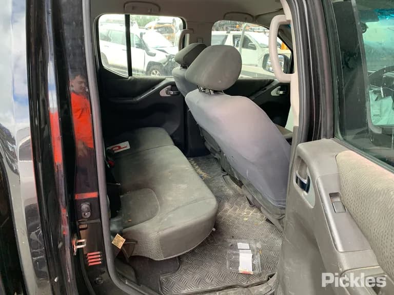 2013 Nissan Navara Used VIN VSKCVAD40A0535802 – photo 23 2013 Nissan Navara Used VIN VSKCVAD40A0535802 – photo 23