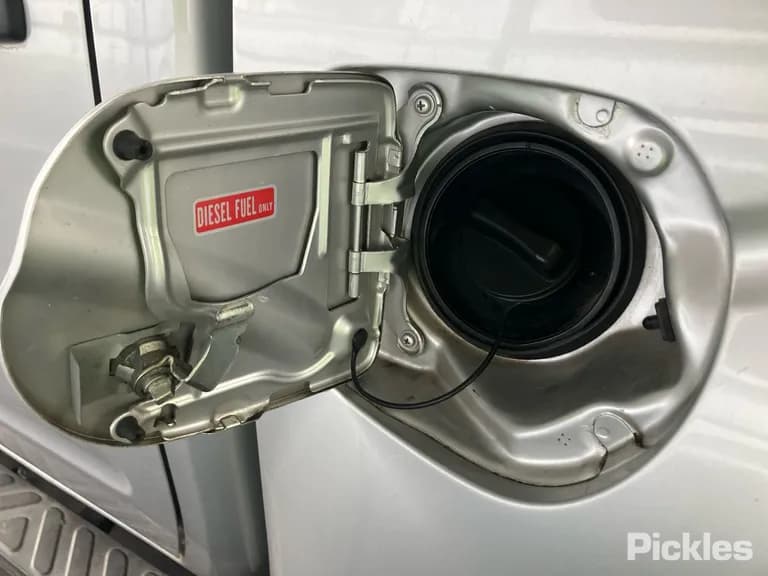 2011 Nissan Navara Used VIN VSKCVND40A0442253 – photo 13 2011 Nissan Navara Used VIN VSKCVND40A0442253 – photo 13