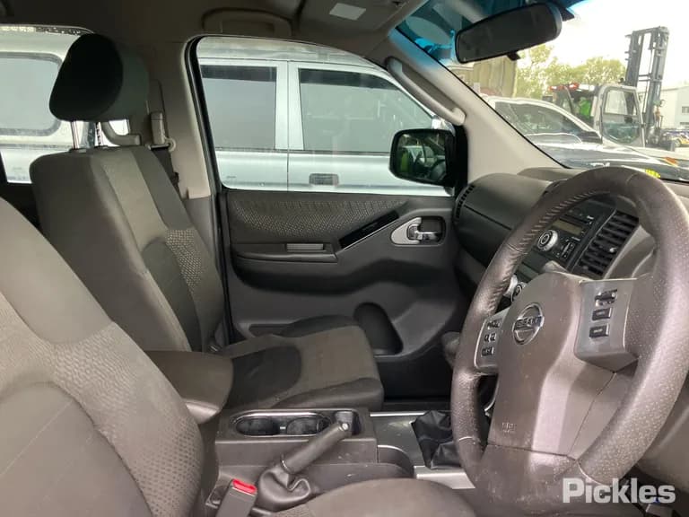 2011 Nissan Navara Used VIN VSKCVND40A0442253 – photo 26 2011 Nissan Navara Used VIN VSKCVND40A0442253 – photo 26